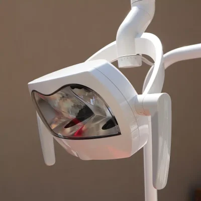 Halmadent-Unit dentar Anthos A4-Lampa scialitica